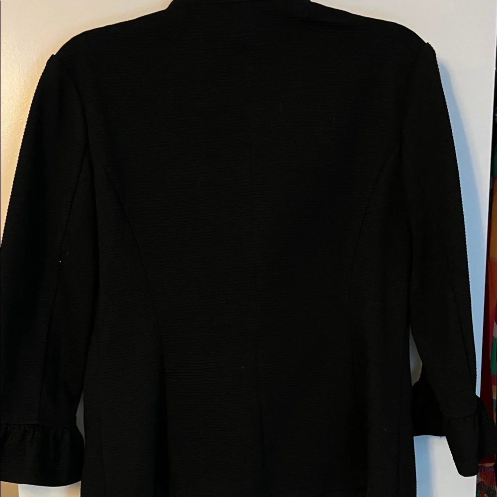 Doe & Rae Black Ruffle Sleeve Blazer - Picture 5 of 5